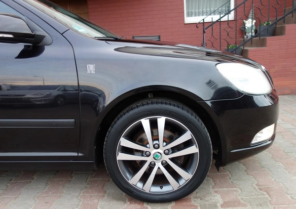 Skoda Octavia cena 31500 przebieg: 288000, rok produkcji 2013 z Nysa małe 781